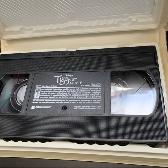 Disney's Pooh’s grand Adventure & The Tigger Movie 2000 VHS - Picture 4 of 4